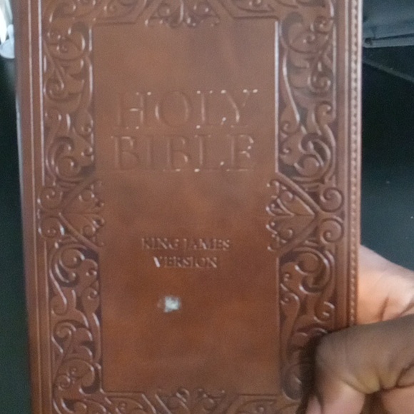 Christian Arts publishers Brown Leather Holy Bible KJV - Picture 2 of 7